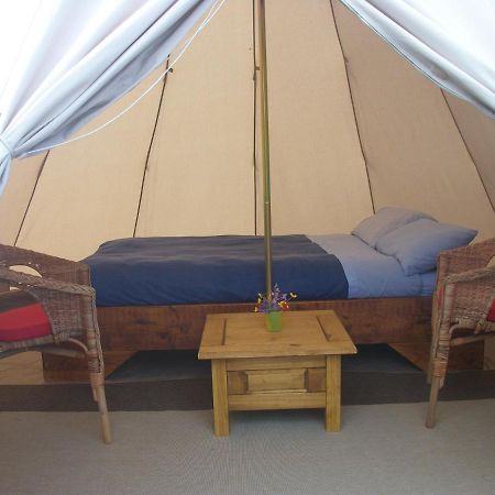 Aille River Tourist Hostel Glamping Doolin Esterno foto