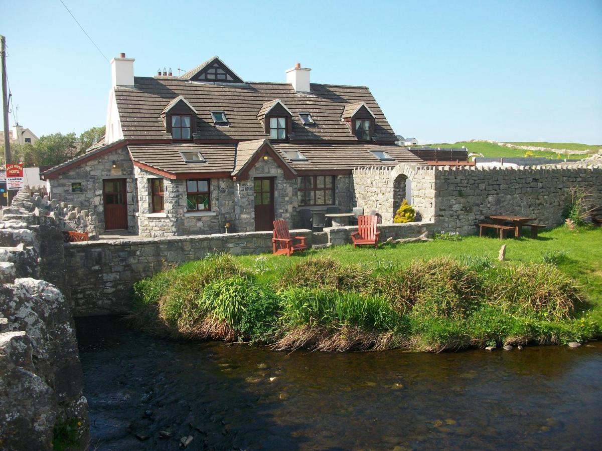 Aille River Tourist Hostel Glamping Doolin Esterno foto